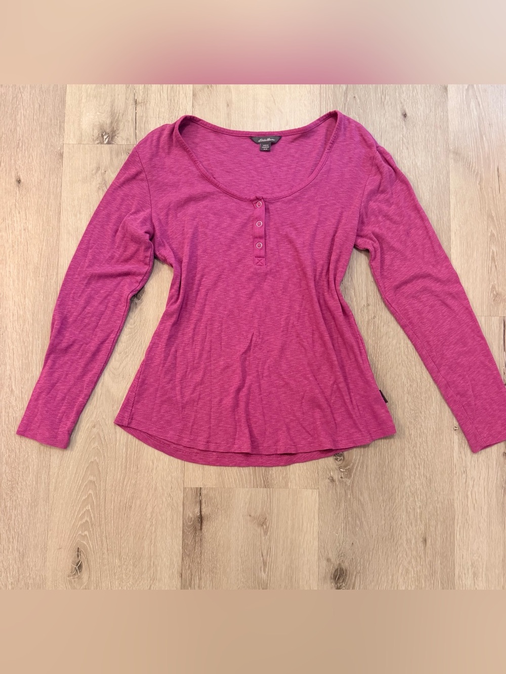 Eddie Bauer Soft Ribbed Long Sleeve Scoop Snap Henley Top Pink Purple Size M